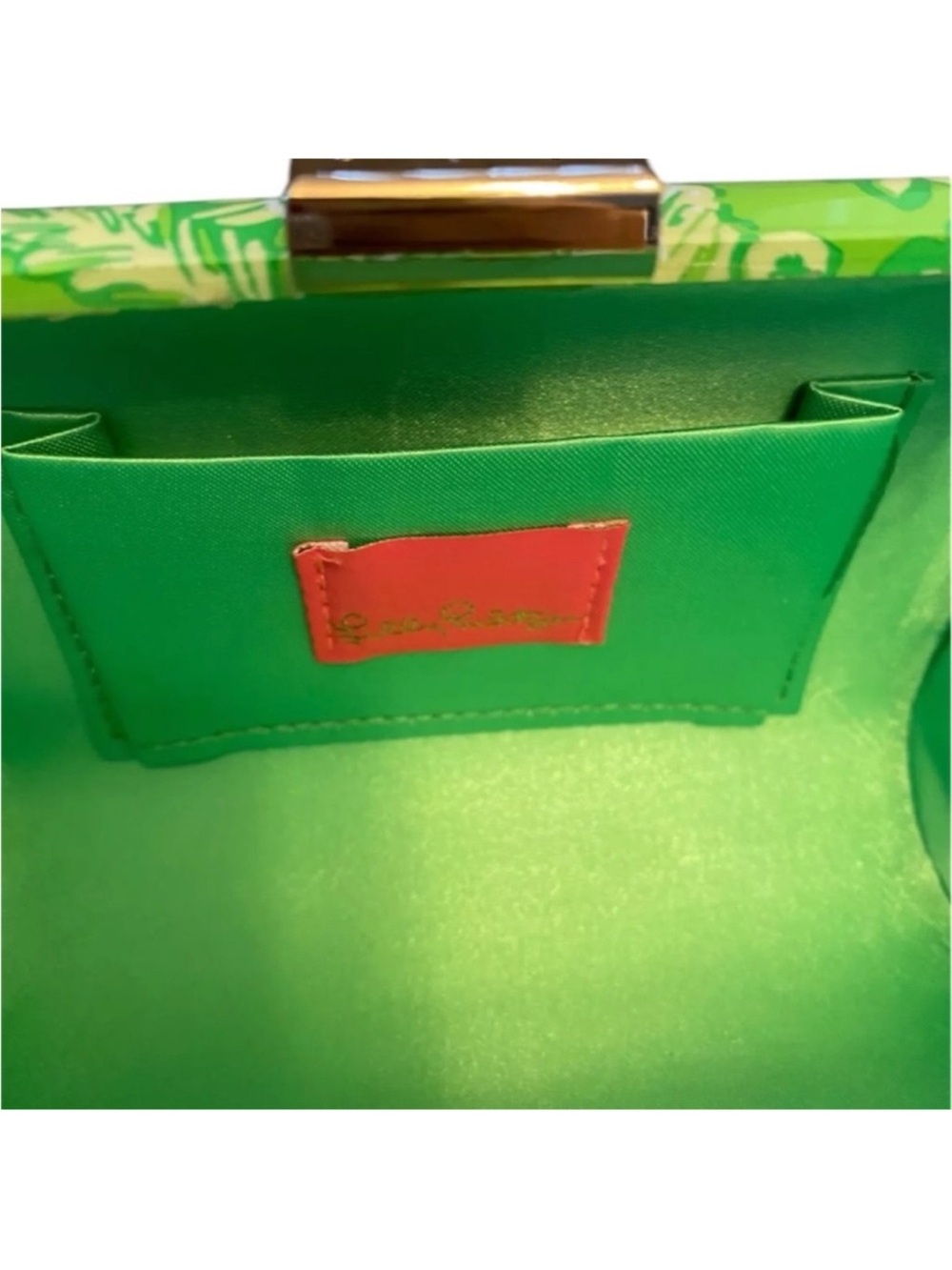 Lilly Pulitzer GWP Hardshell Clutch
Limeade It's A Spring Thing Purse - Picture 5 of 5